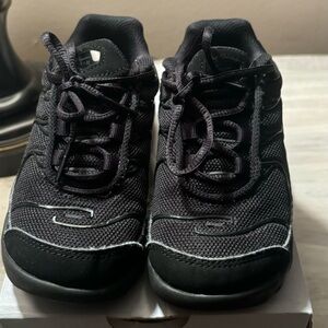 Nike air max plus black size 9c Toddler boys